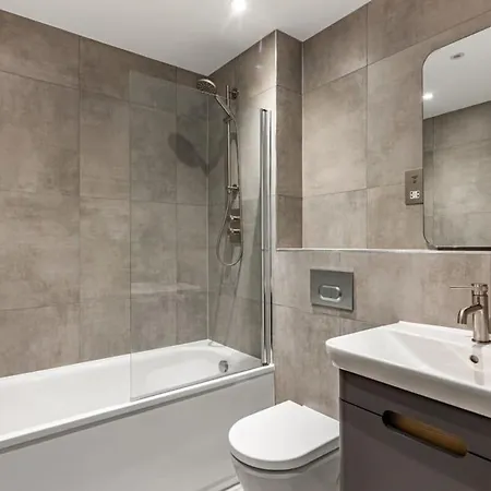 Stayzeni, Ouse Court Smart 2 Bed Lejlighed *